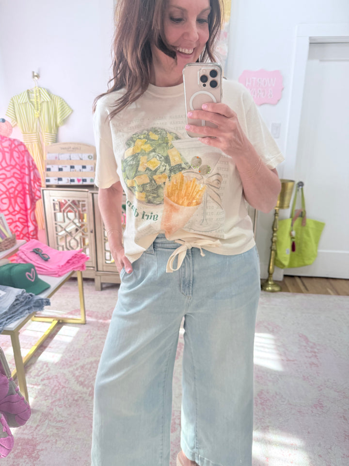 GIRL DINNER Tee