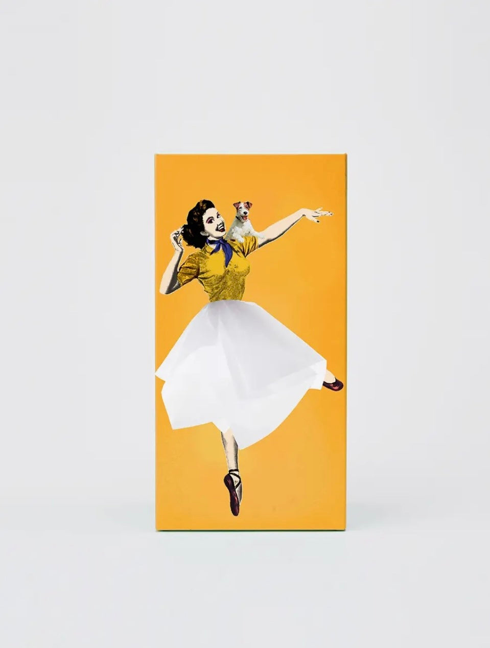 BETTY FLYING SKIRT Tissue Box