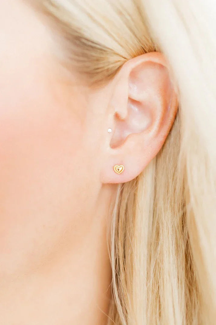 VIOLET HEART NAP STUDS
